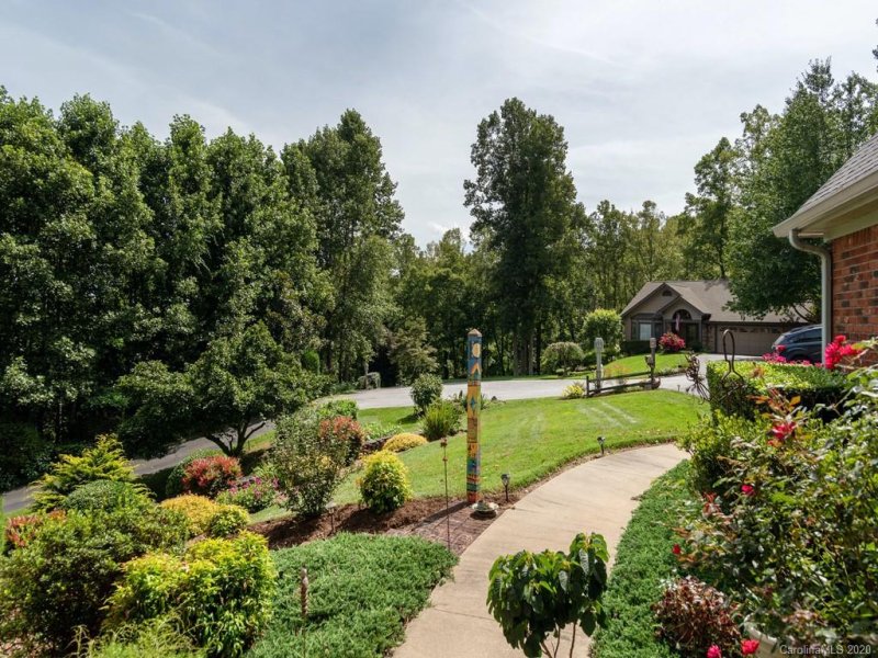 Property image 5 at 511 Red Fox Court, Hendersonville, NC 28792