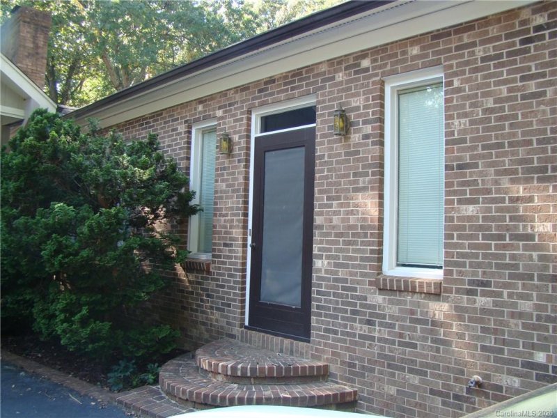 Property image 3 at 200 9th Avenue, Hickory, NC 28601