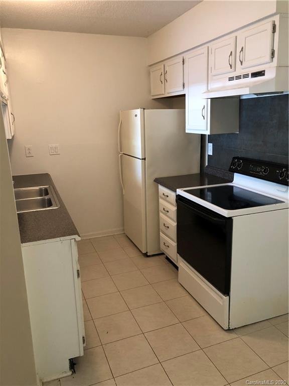 Property image 5 at 9607 Vinca Circle, Charlotte, NC 28213