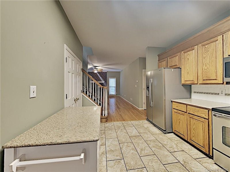 Property image 5 at 1049 Peachtree Lane, Fort Mill, SC 29715