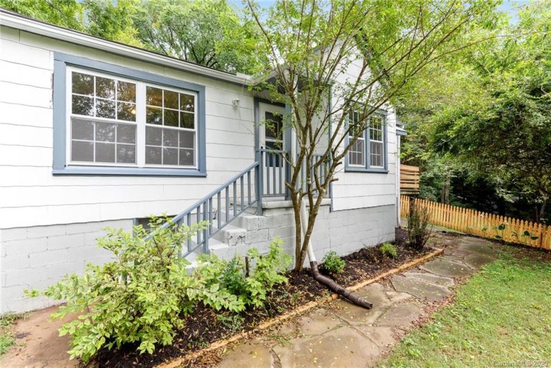 16 Mountain View Road