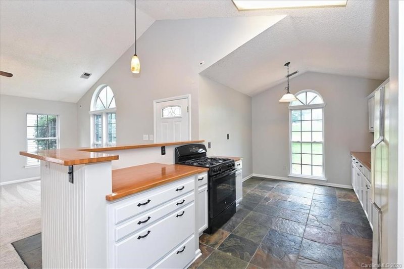 Property image 5 at 1110 Morning Glory Drive, Charlotte, NC 28262