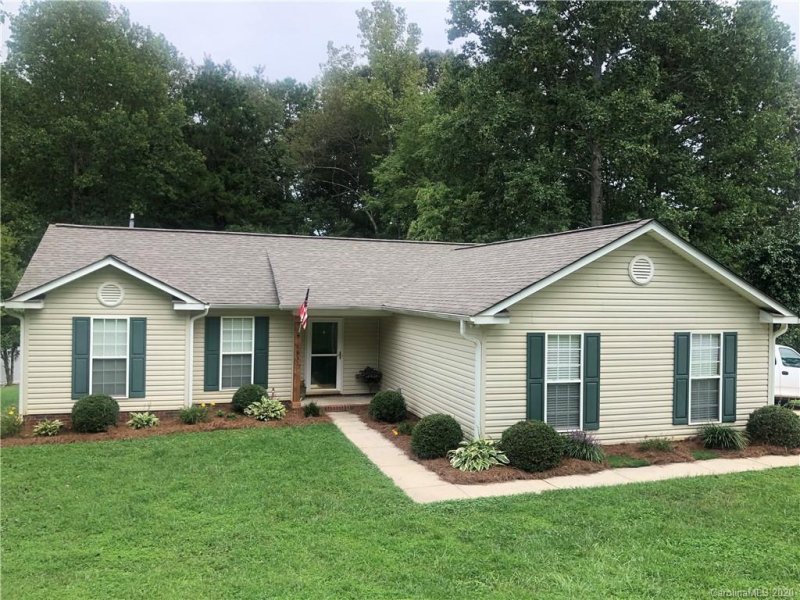 163 Rocky Knoll Court