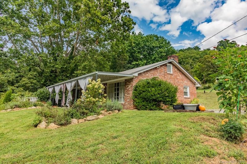Property image 2 at 429 Weaverville Road, Asheville, NC 28804
