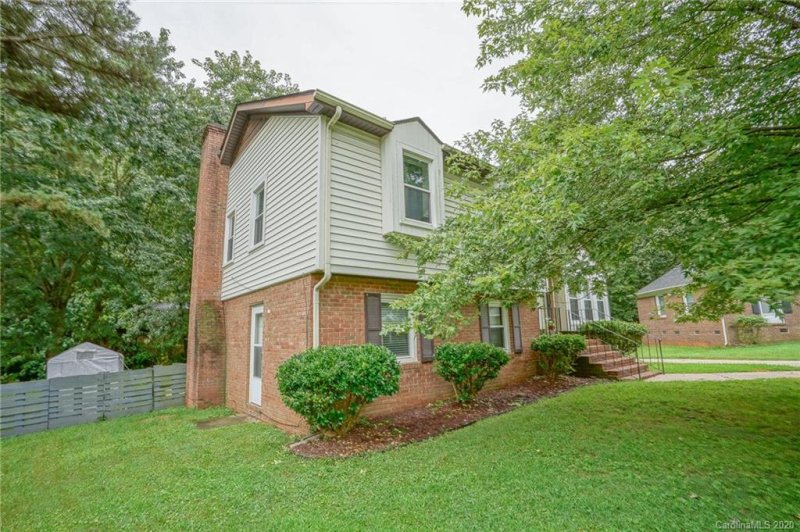 Property image 4 at 6600 Crab Orchard Court, Charlotte, NC 28212