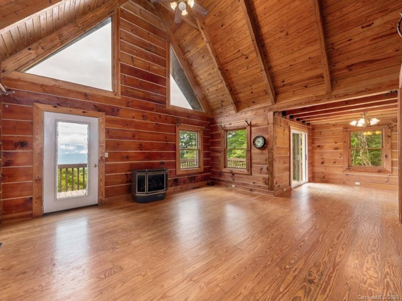 Property image 5 at 2 Arbor Road, Swannanoa, NC 28778