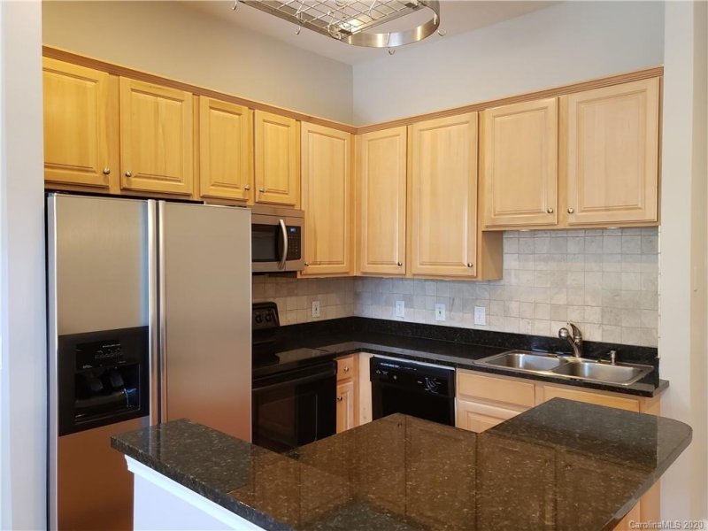 Property image 2 at 737 Garden District Drive, Charlotte, NC 28202