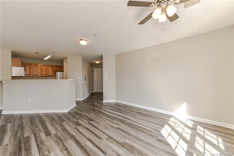 Property image 4 at 9849 Campus Walk Lane, Charlotte, NC 28262