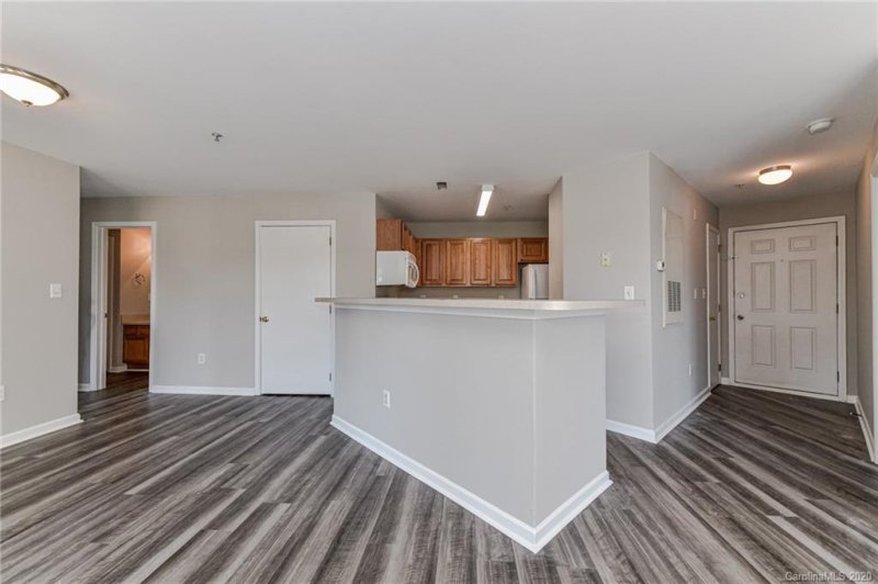 Property image 5 at 9849 Campus Walk Lane, Charlotte, NC 28262