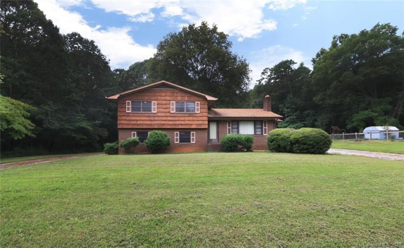 Property image 4 at 546 Dixie Drive, Mooresville, NC 28115