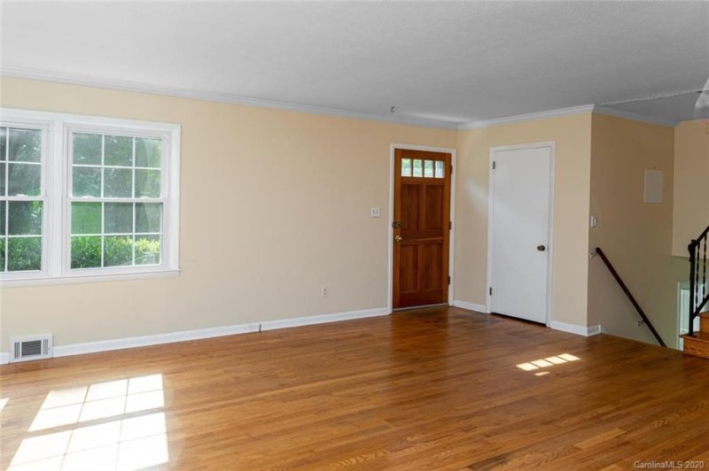 Property image 4 at 57 Beechwood Road, Asheville, NC 28805