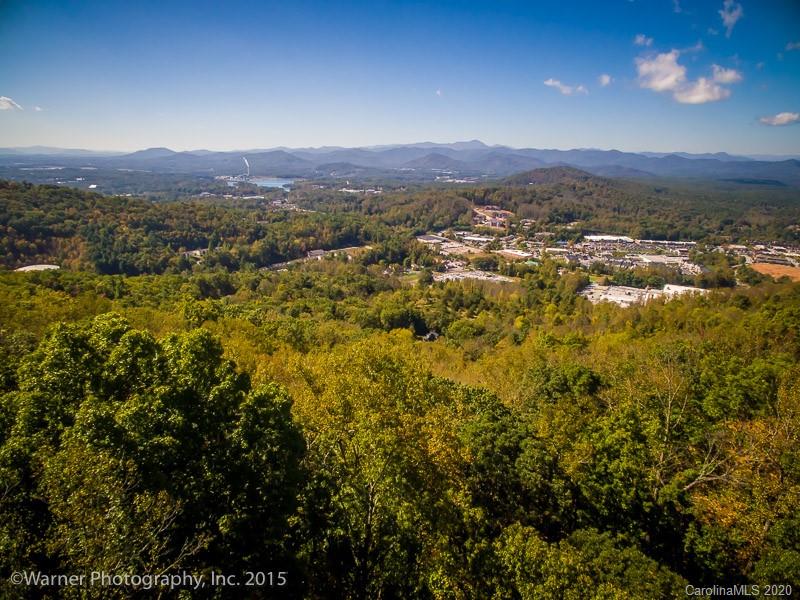 Property image 5 at 19 Giffords Lane, Asheville, NC 28803