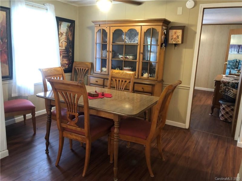 Property image 3 at 101 Cumberland Drive, Hendersonville, NC 28792