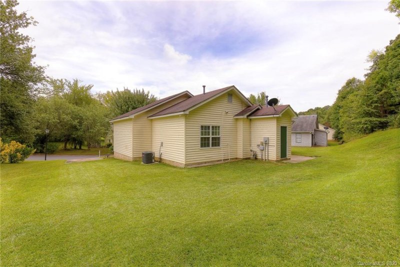 Property image 3 at 8435 Quarry Road, Charlotte, NC 28212