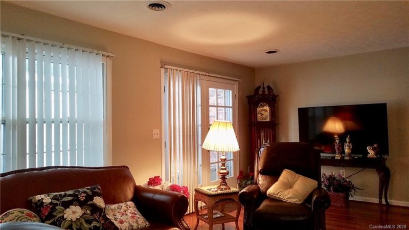 Property image 5 at 1409 Kensington Road, Hendersonville, NC 28791