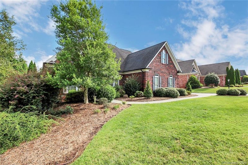 Property image 4 at 7927 Grimsby Circle, Harrisburg, NC 28075