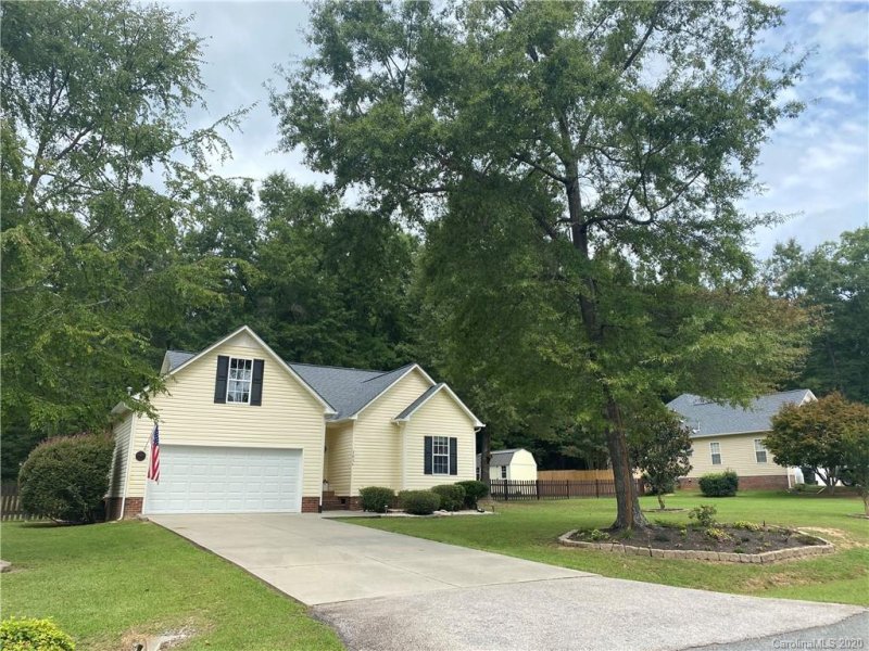 Property image 4 at 107 Scotch Pine Drive, York, SC 29745