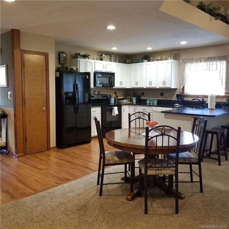 Property image 5 at 189 Laurel Park Place, Hendersonville, NC 28791