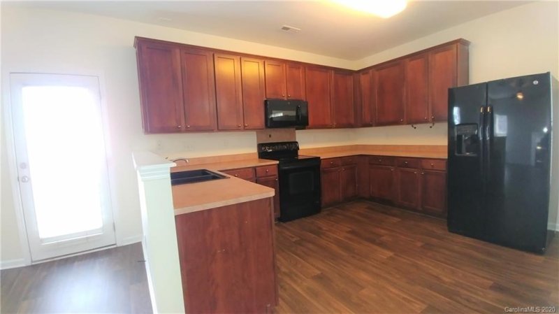 Property image 3 at 10926 Chrudan Drive, Charlotte, NC 28262