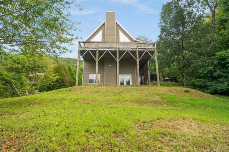 Property image 3 at 3381 Stones Throw Drive, Valdese, NC 28690