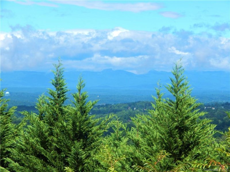 Property image 5 at 3381 Stones Throw Drive, Valdese, NC 28690