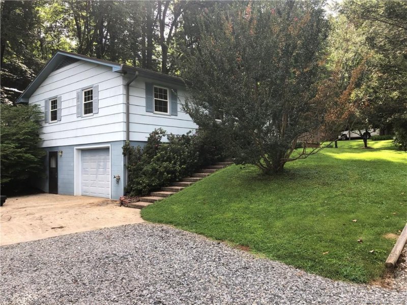 506 Barberry Heights