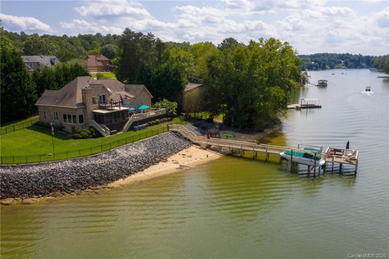 Property image 3 at 11077 Deep Cove Drive, Tega Cay, SC 29708