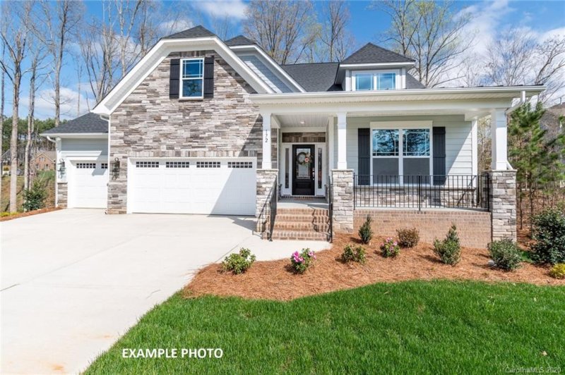 1220 Rosecliff Drive