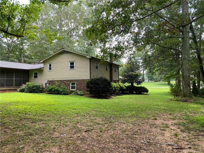 Property image 5 at 4008 Dover Street, Claremont, NC 28610