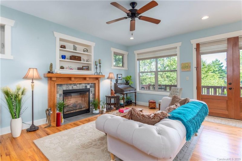 Property image 4 at 14 Sunset Drive, Asheville, NC 28804