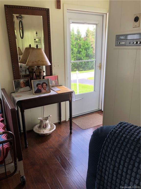 Property image 2 at 207 Cranbrook Circle, Hendersonville, NC 28792