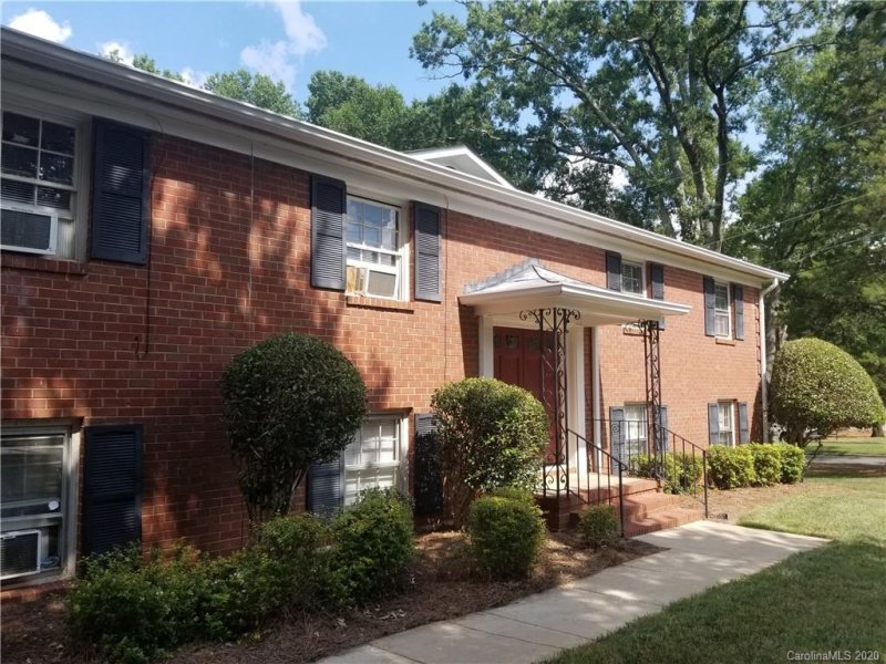 Property image 2 at 4121 Walker Road, Charlotte, NC 28211