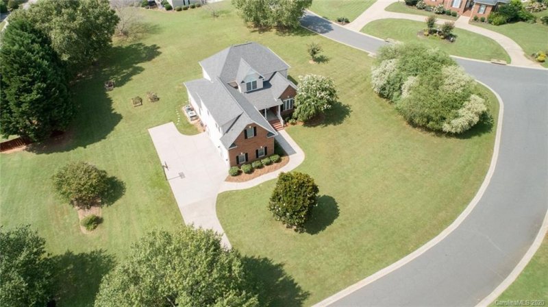 Property image 5 at 900 Gristmill Drive, Rock Hill, SC 29732