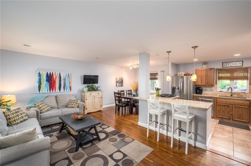 Property image 3 at 5938 Mcnair Road, Charlotte, NC 28212