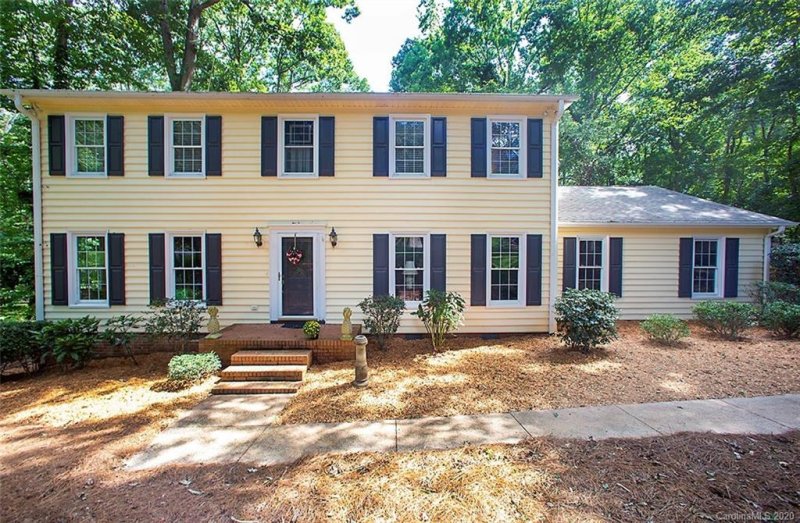 Property image 2 at 10501 Stonemede Lane, Matthews, NC 28105