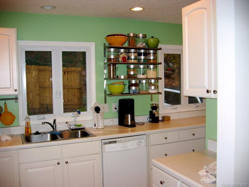 Property image 3 at 9 Riverbend Drive, Asheville, NC 28805