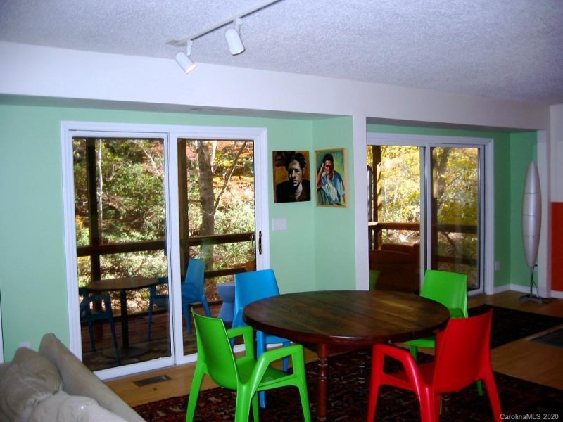 Property image 4 at 9 Riverbend Drive, Asheville, NC 28805
