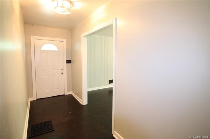 Property image 2 at 325 Ruby Lane, Gastonia, NC 28054