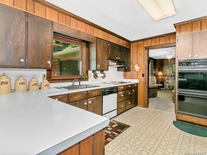 Property image 3 at 496 English Road, Spruce Pine, NC 28777