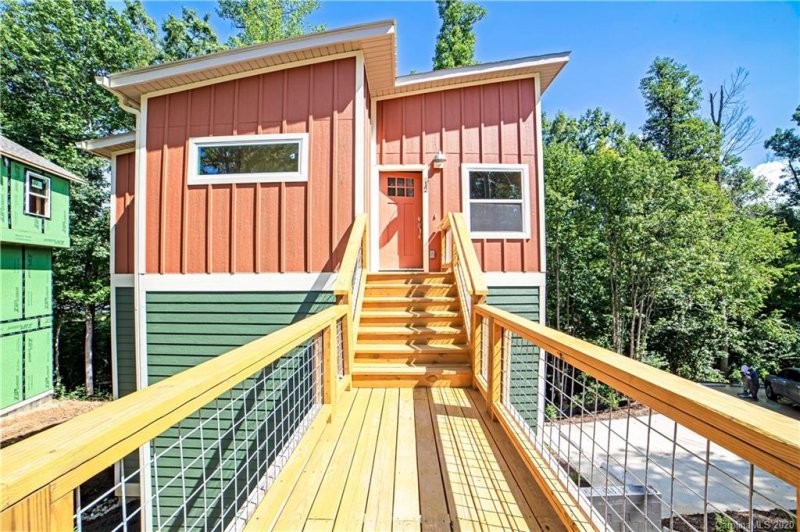 Property image 3 at 12 Crestwood Lane, Candler, NC 28715