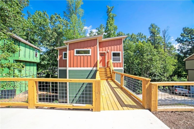 Property image 3 at 12 Crestwood Lane, Candler, NC 28715