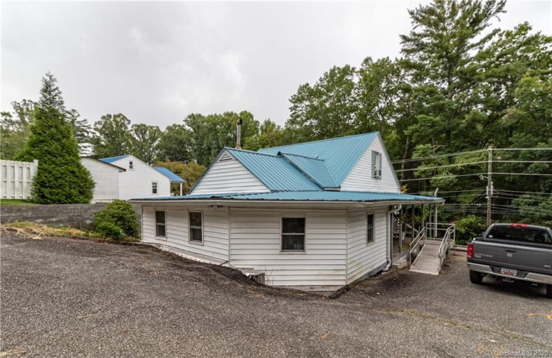 Property image 5 at 114 Laurel Avenue, Spruce Pine, NC 28777