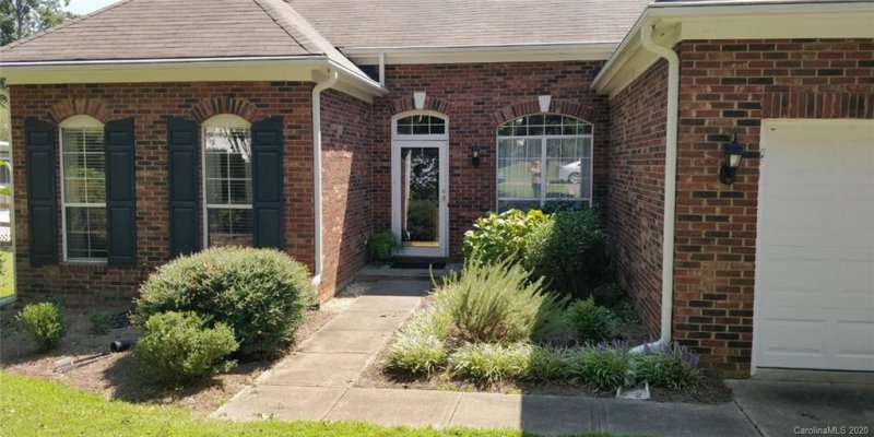 Property image 3 at 1400 Sweetgum Lane, Matthews, NC 28105