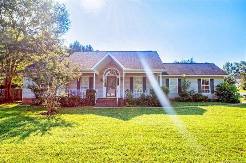 Property image 2 at 1303 Holly Knoll Lane, Fort Mill, SC 29715