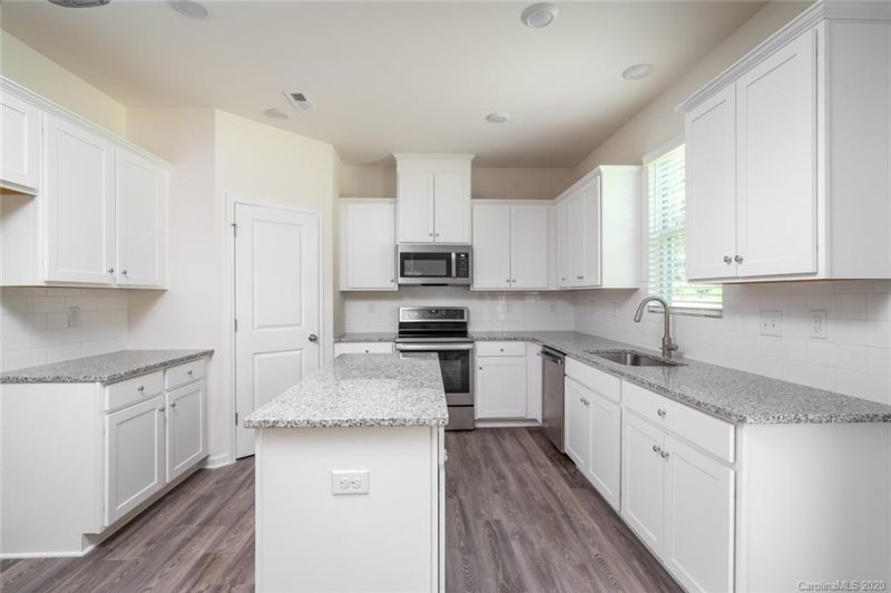 Property image 5 at 3101 Selwyn Landing Drive, Charlotte, NC 28215