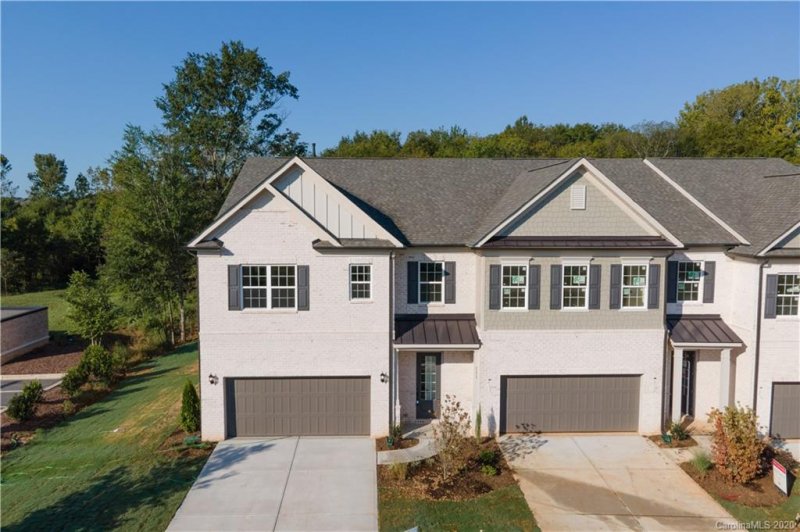 Property image 2 at 111 Heathbrook Lane, Waxhaw, NC 28173