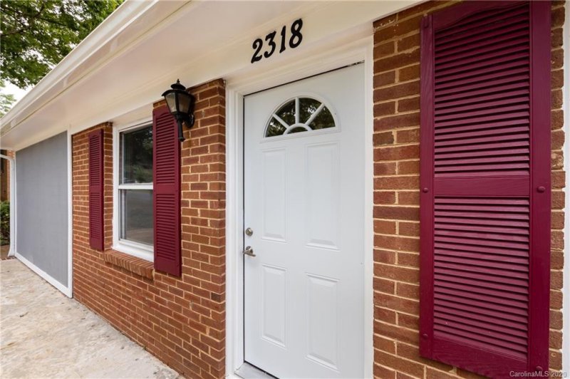 Property image 3 at 2318 Lyon Street, Gastonia, NC 28052