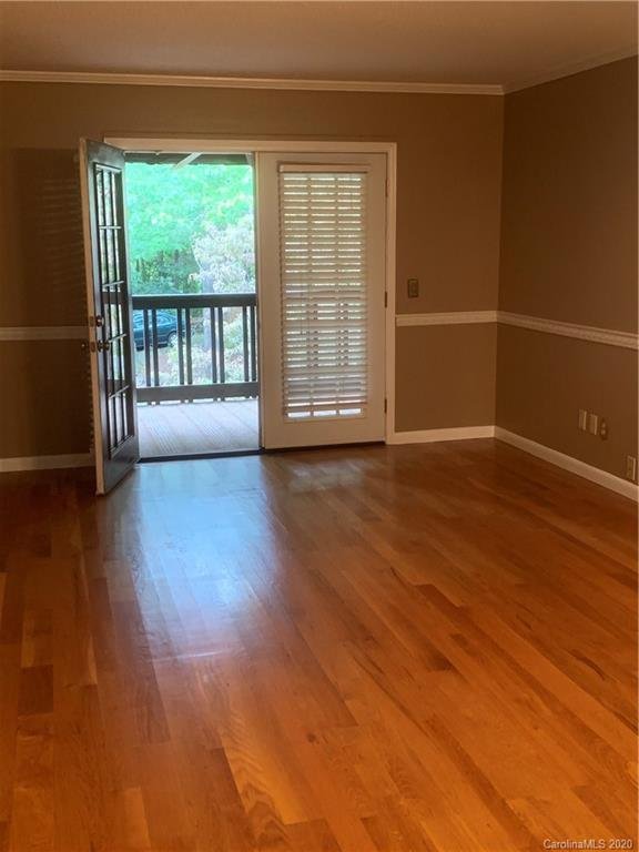 Property image 2 at 33 Lake Drive, Hendersonville, NC 28739