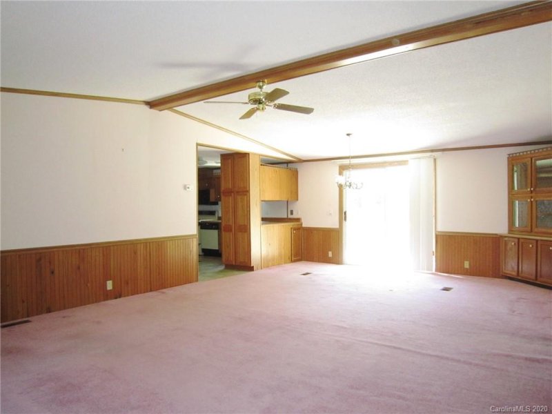 Property image 5 at 204 Cranbrook Circle, Hendersonville, NC 28792