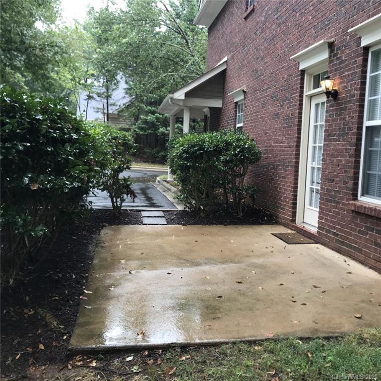 Property image 3 at 2925 Springs Drive, Charlotte, NC 28226